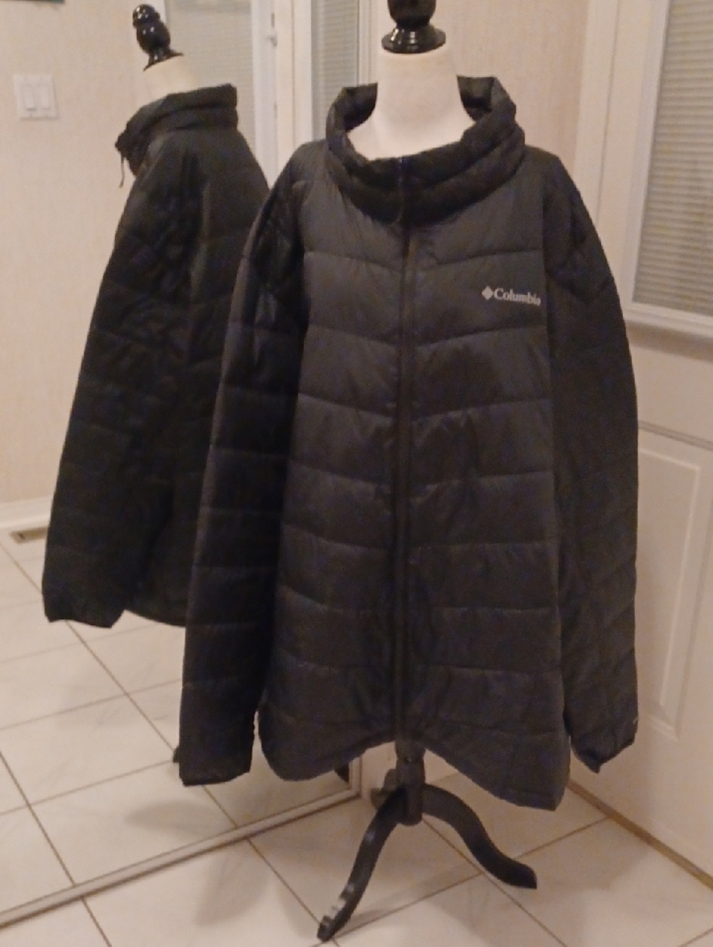 New Columbia Black Quilted Puffer Jacket - Size 5XT Tall